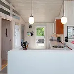 7 Person In Logstor-by Traum * Løgsted